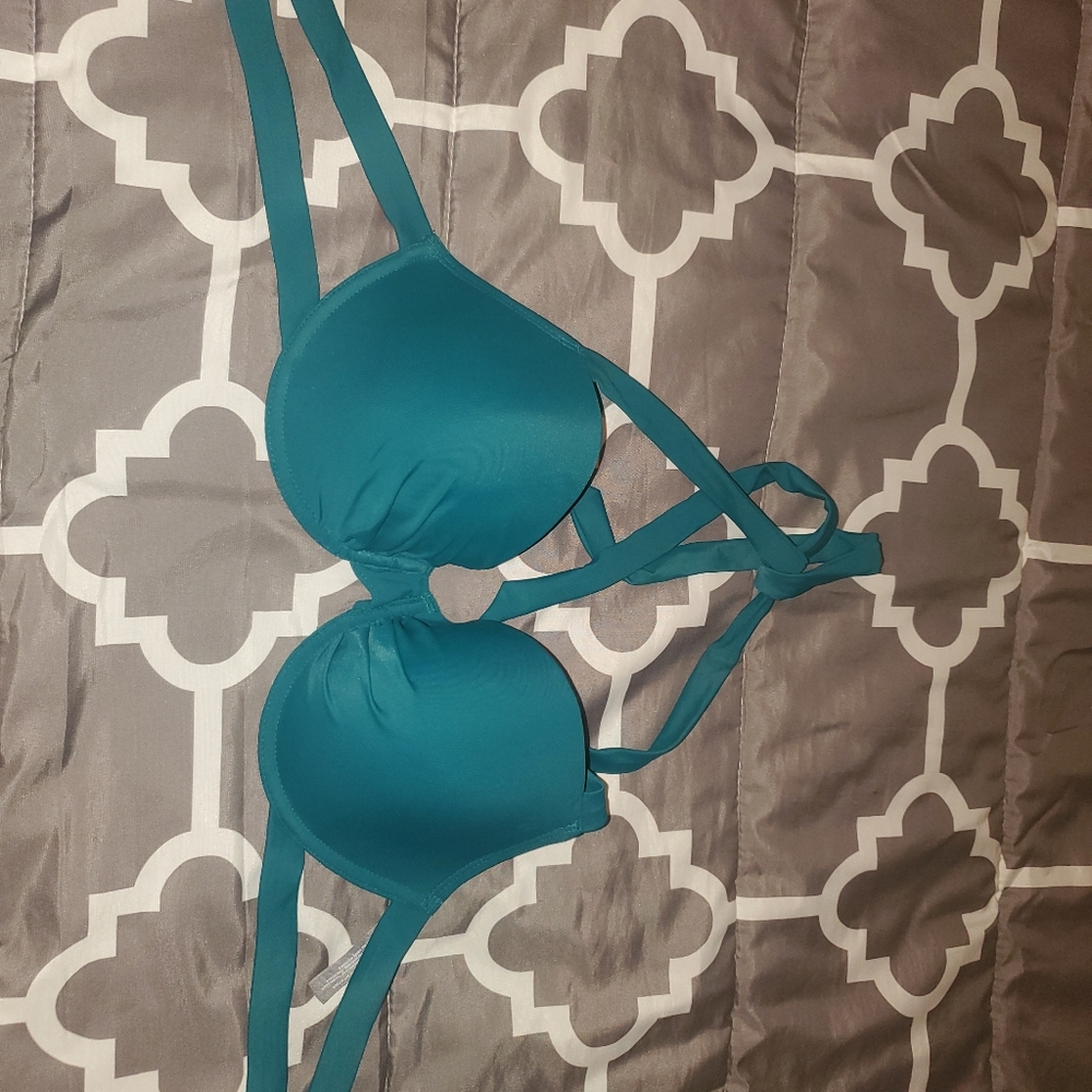 Arie swim suit top size 38C
